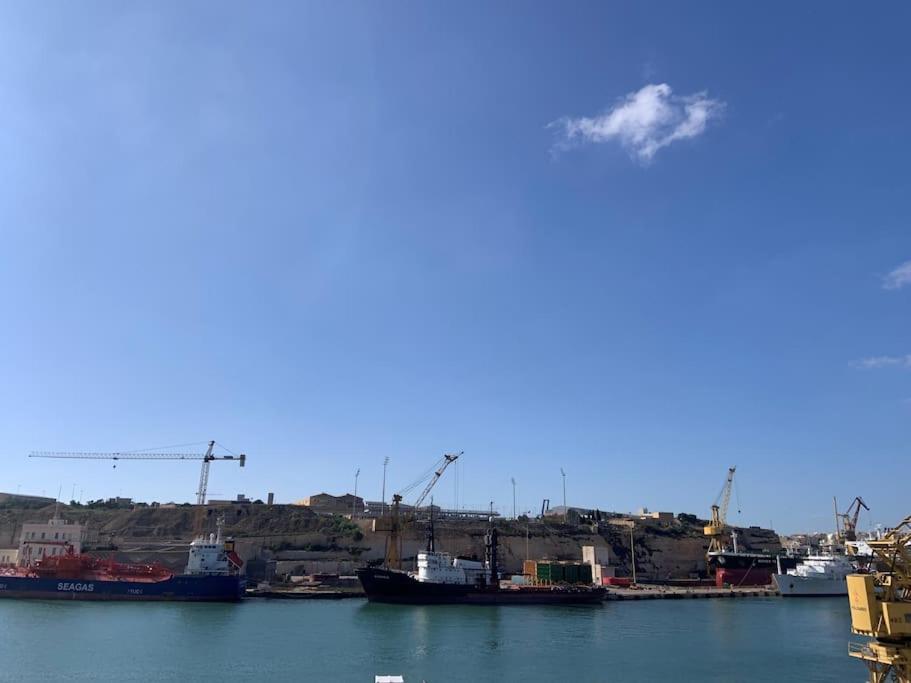Deck 3 Savynomad Harbour Residences Wow Views Cospicua Exterior foto